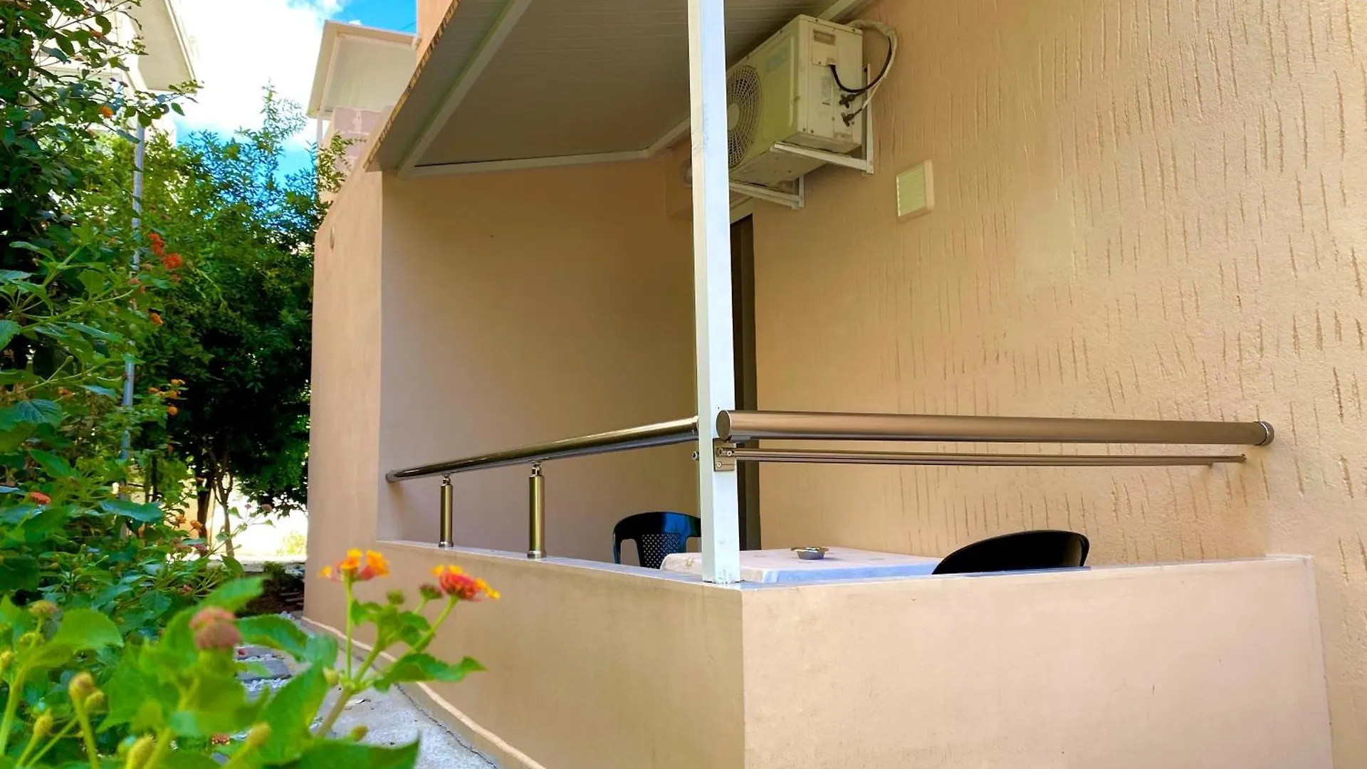 Apartments Klajdi Saranda