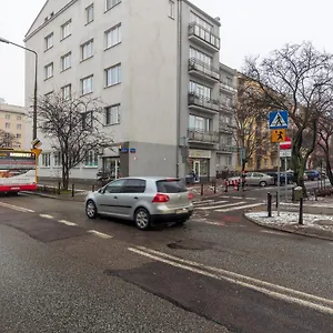 https://orange-mirror-fantasious-apartament.warsawhotelspoland.com