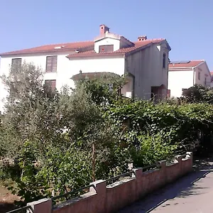 https://apartment-zadar-diklo-13327c.hotelinzadar.com